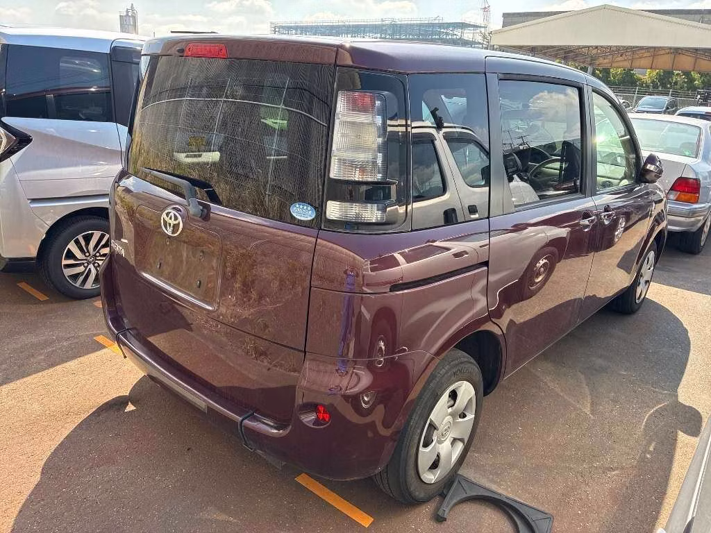 TOYOTA SIENTA