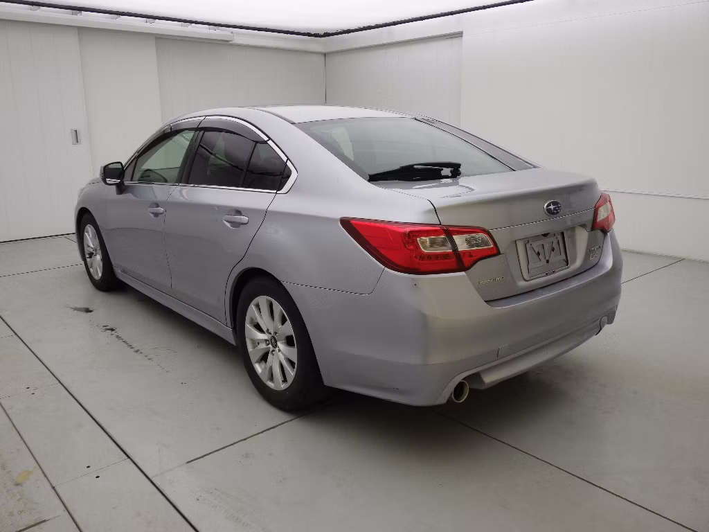 SUBARU LEGACY B4