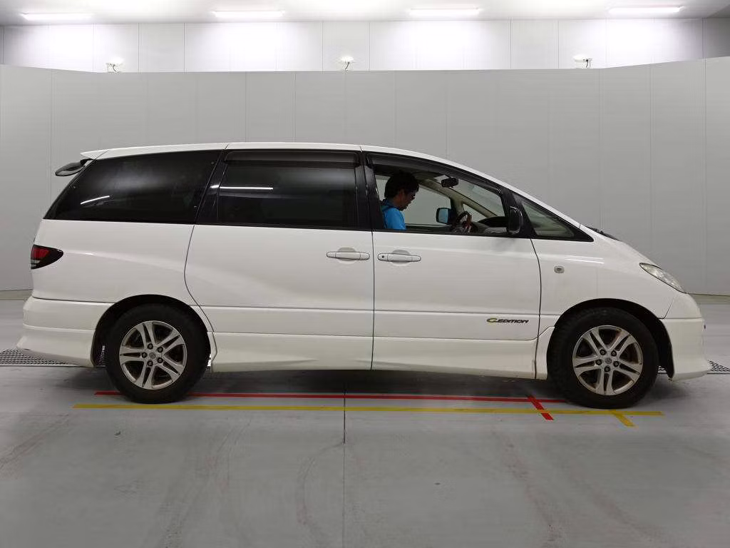 TOYOTA ESTIMA