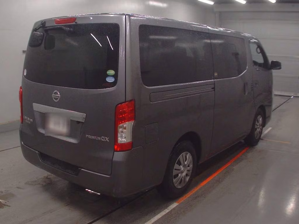 NISSAN NV350 CARAVAN