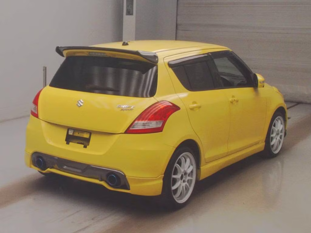 SUZUKI SWIFT