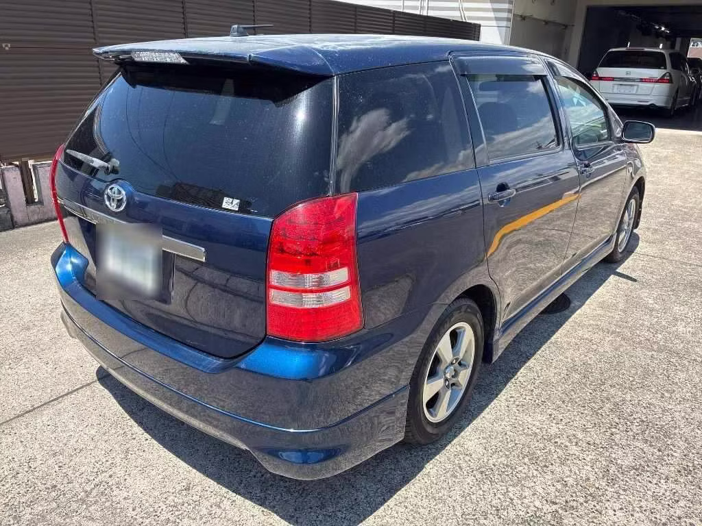 TOYOTA WISH