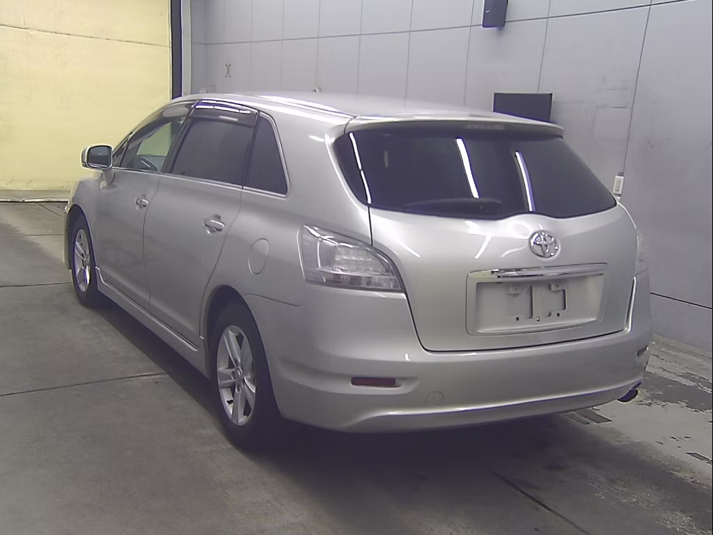 TOYOTA MARK X ZIO