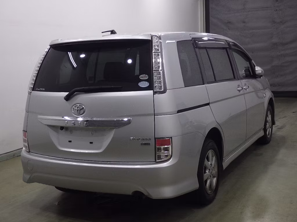 TOYOTA ISIS