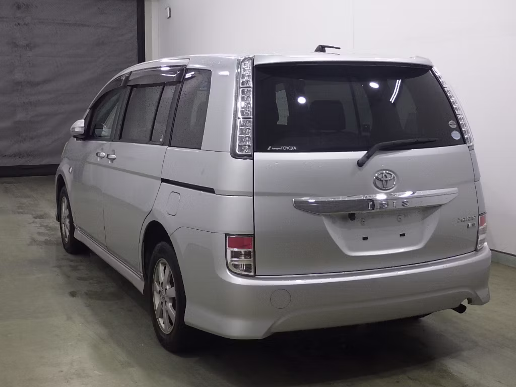 TOYOTA ISIS