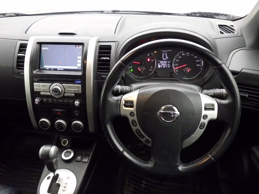 NISSAN X-TRAIL
