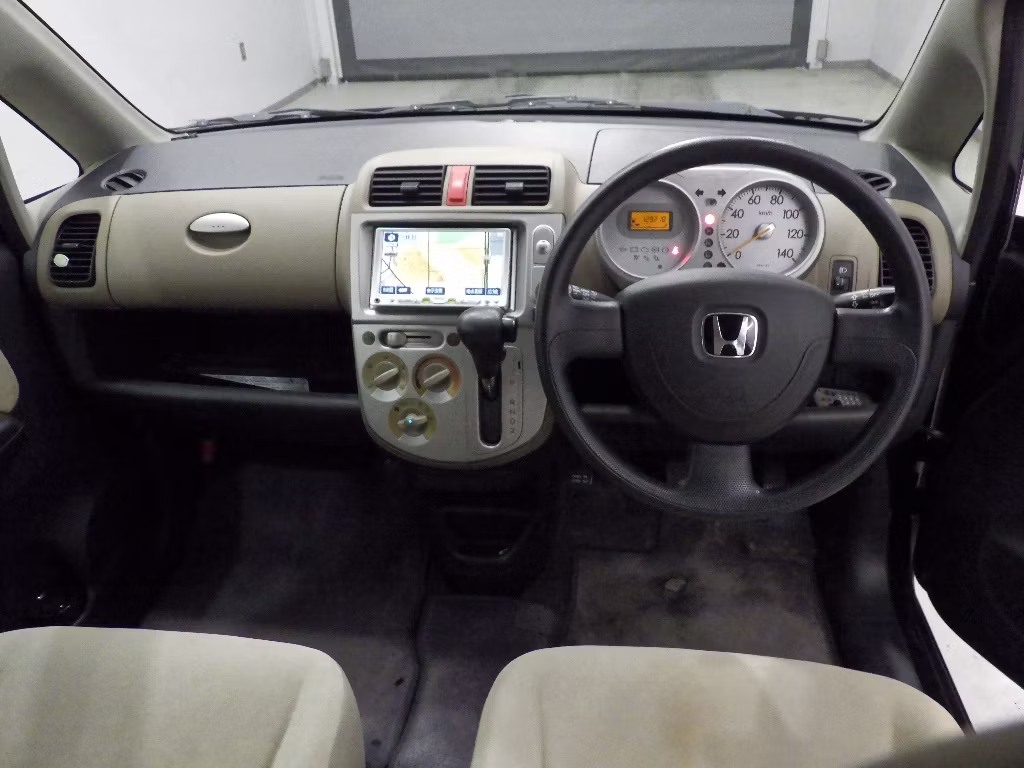 HONDA LIFE