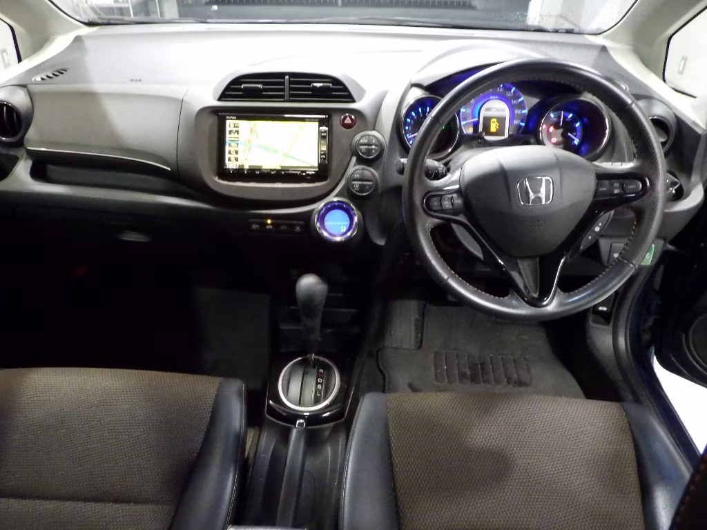 HONDA FIT SHUTTLE
