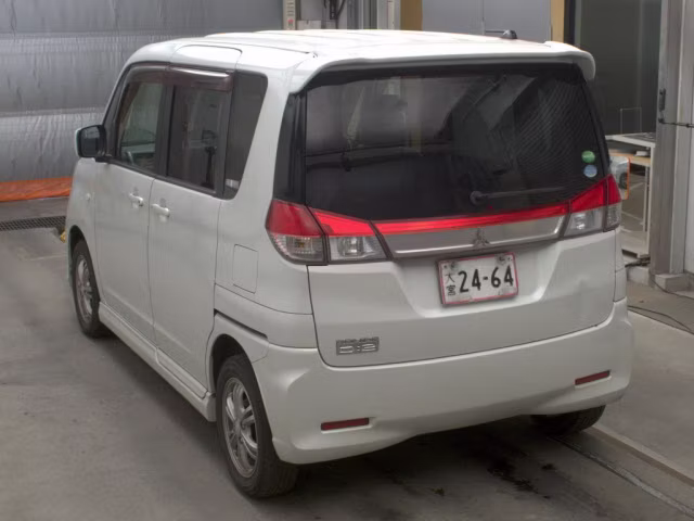 MITSUBISHI DELICA D:2