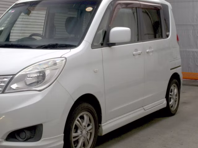 MITSUBISHI DELICA D:2