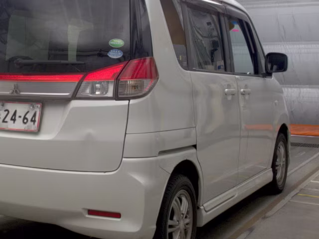 MITSUBISHI DELICA D:2