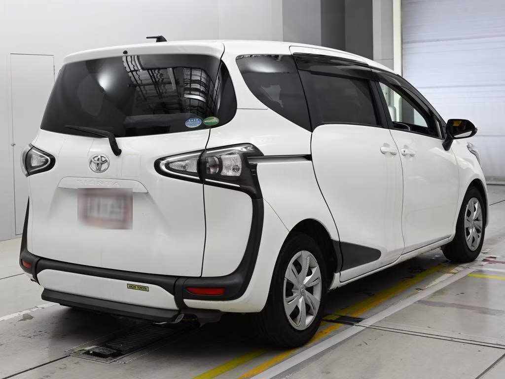 TOYOTA SIENTA
