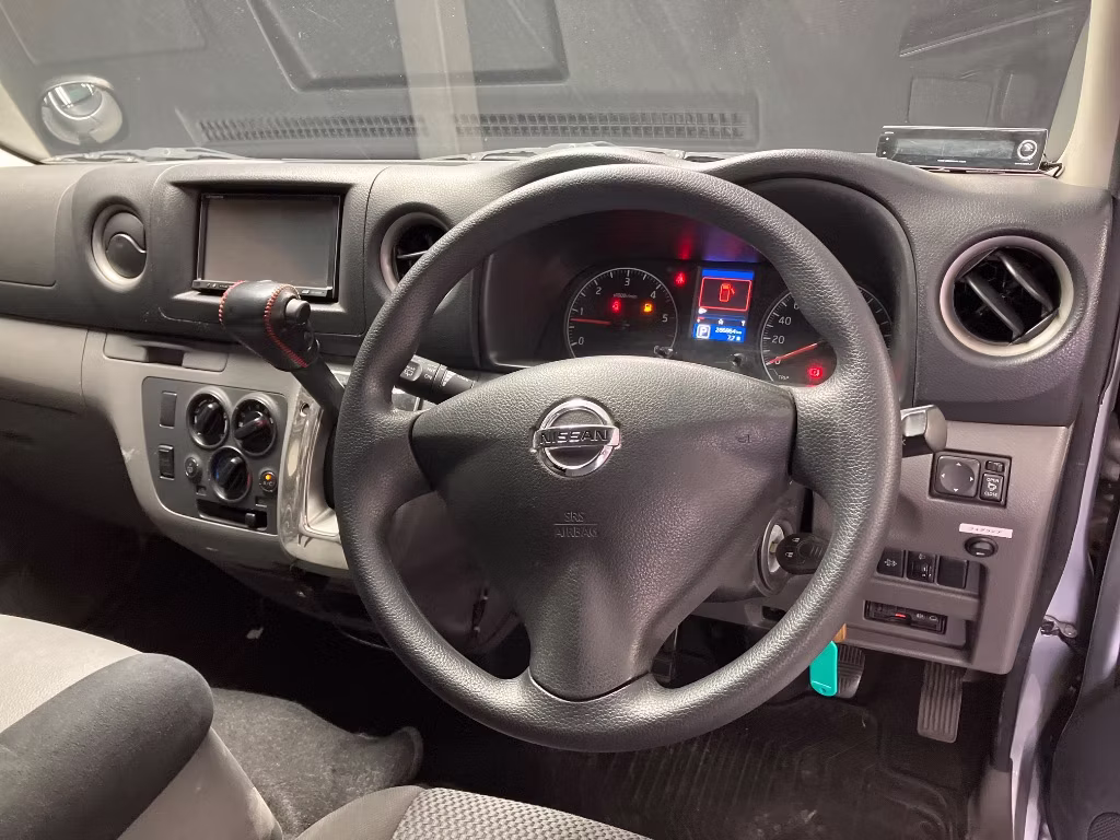 NISSAN NV350 CARAVAN