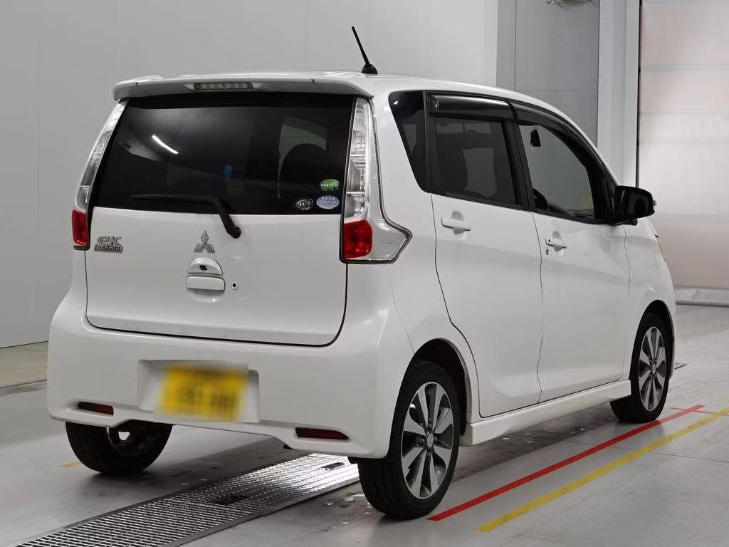MITSUBISHI EK CUSTOM