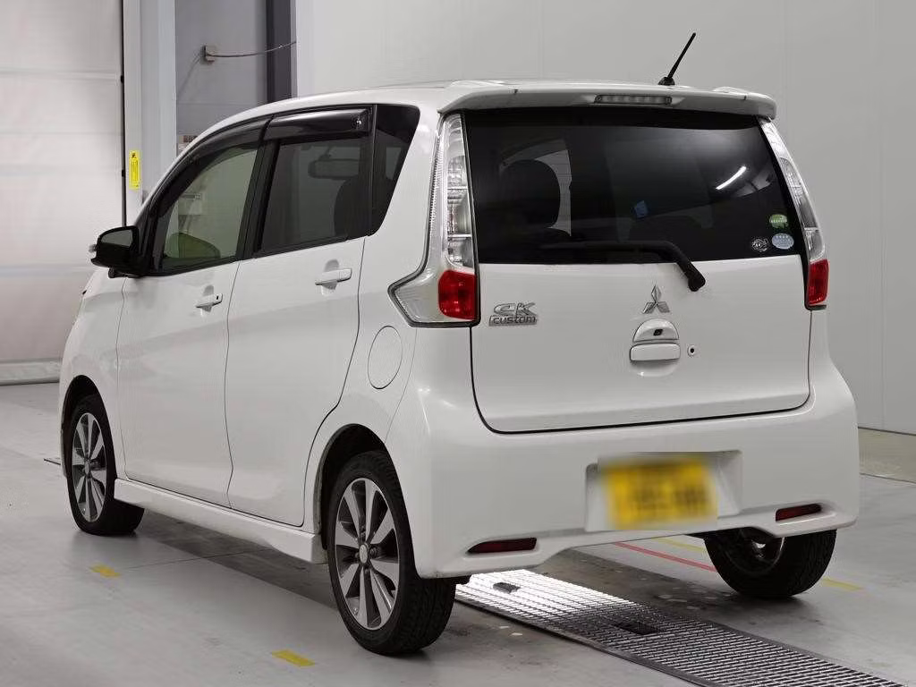 MITSUBISHI EK CUSTOM