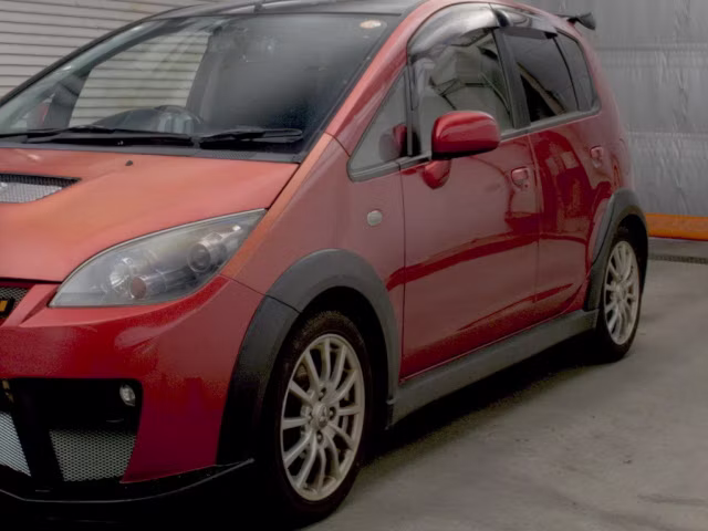 MITSUBISHI COLT