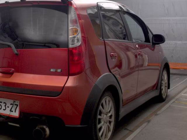 MITSUBISHI COLT