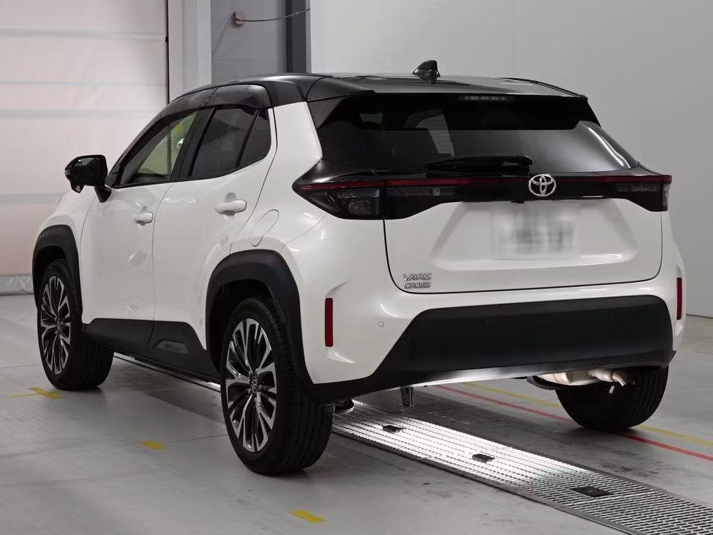 TOYOTA YARIS CROSS