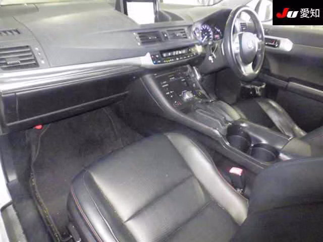 LEXUS CT200H