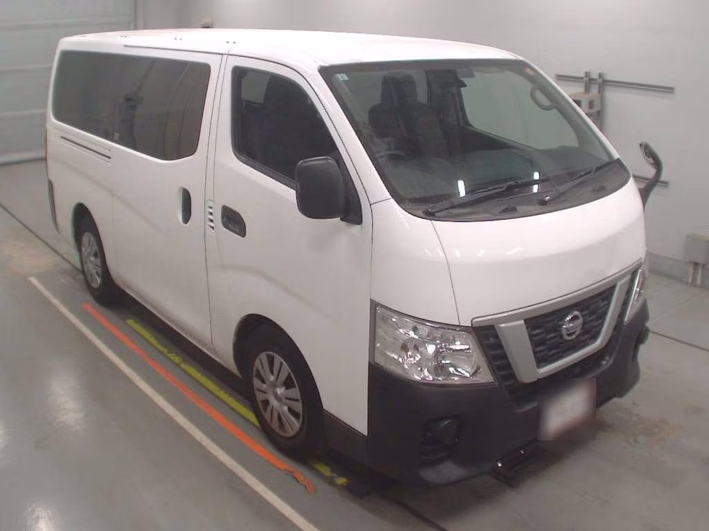NISSAN NV350 CARAVAN