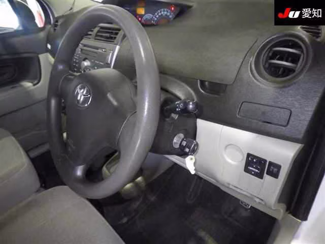 TOYOTA PASSO SETTE