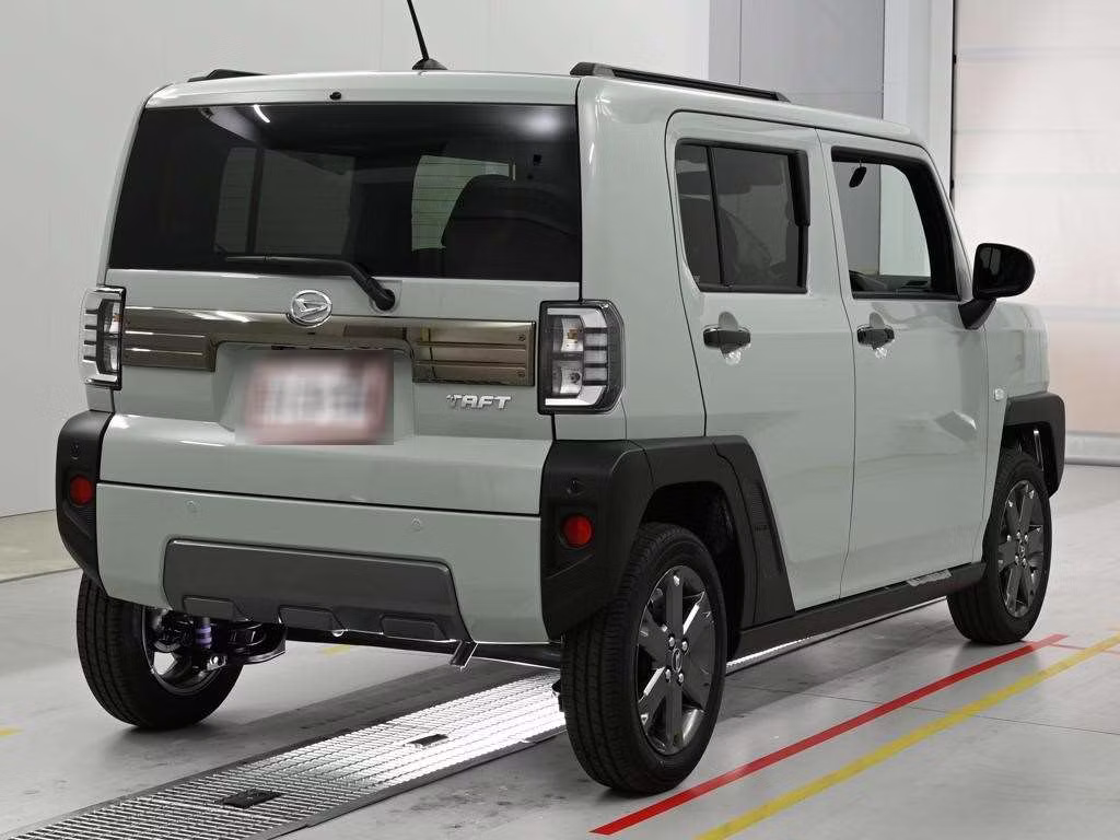 DAIHATSU TAFT