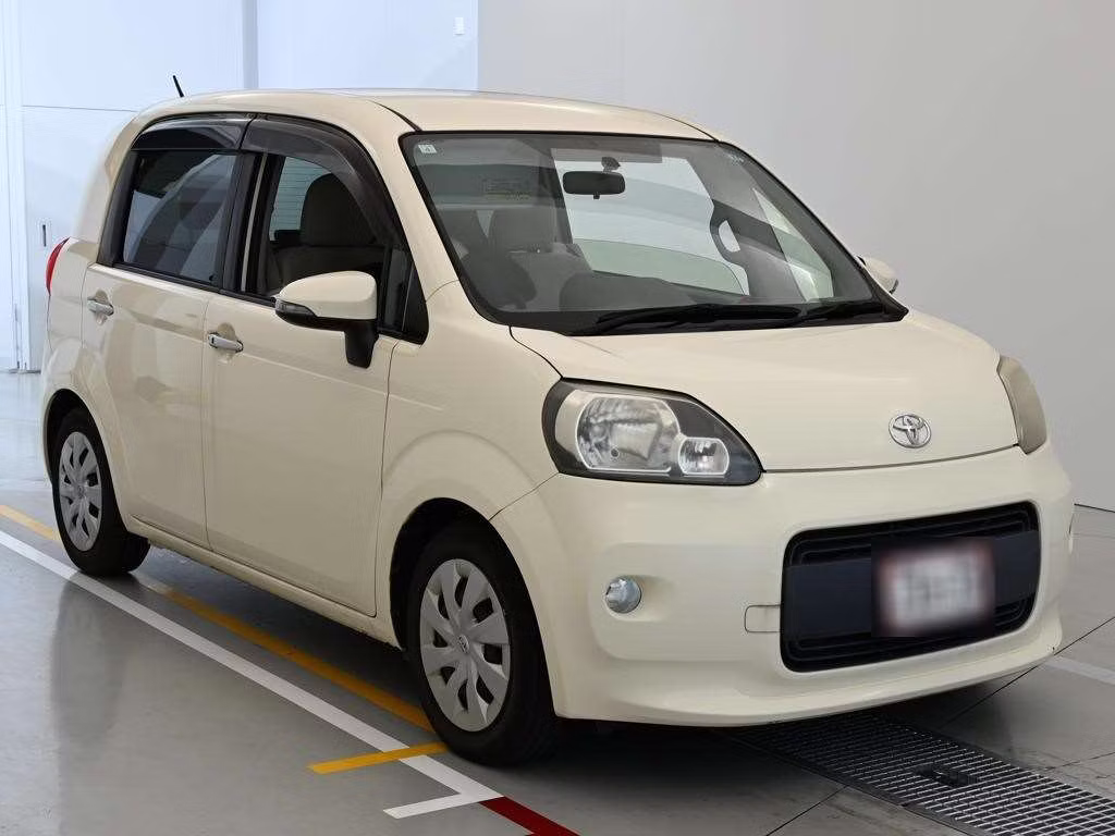 TOYOTA PORTE