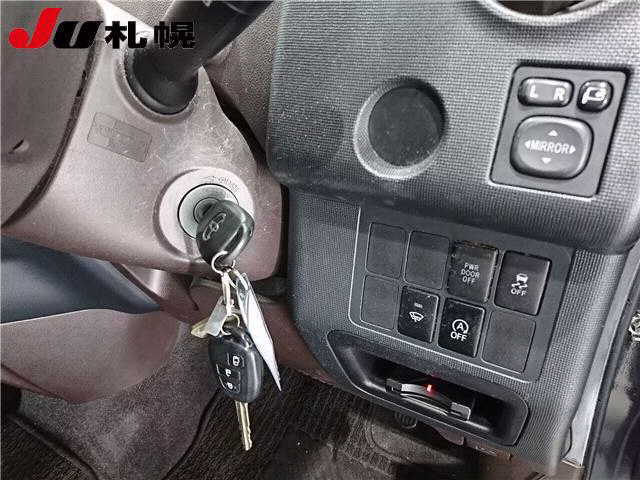 TOYOTA SPADE
