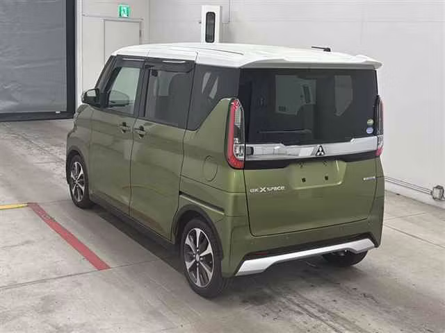 MITSUBISHI EK SPACE