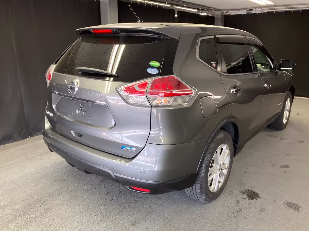 NISSAN X-TRAIL