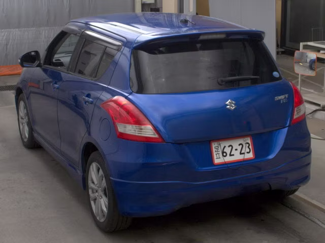 SUZUKI SWIFT