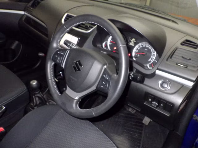 SUZUKI SWIFT