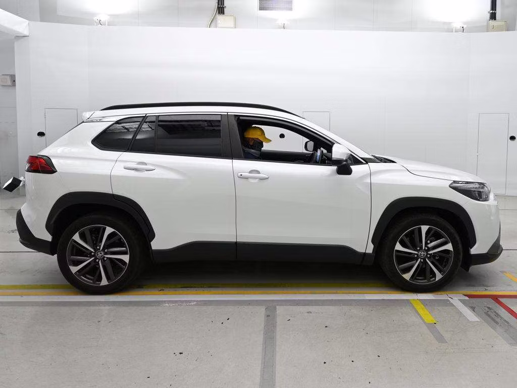 TOYOTA COROLLA CROSS
