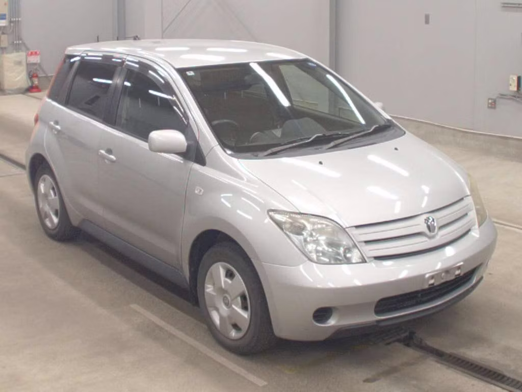 TOYOTA IST