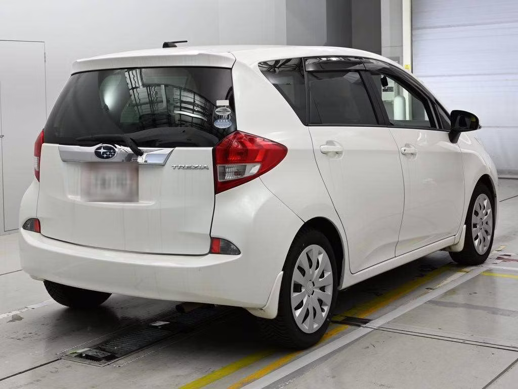 SUBARU TREZIA