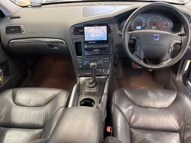 VOLVO XC70