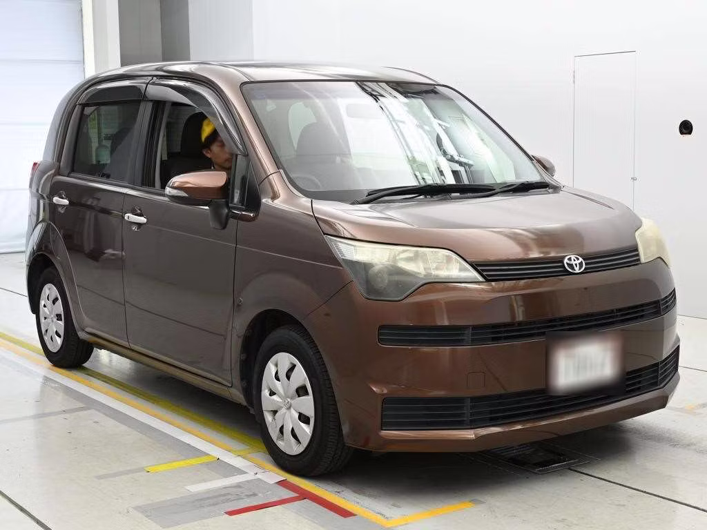 TOYOTA SPADE