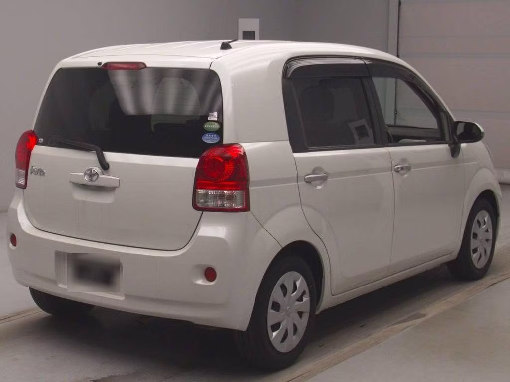 TOYOTA PORTE