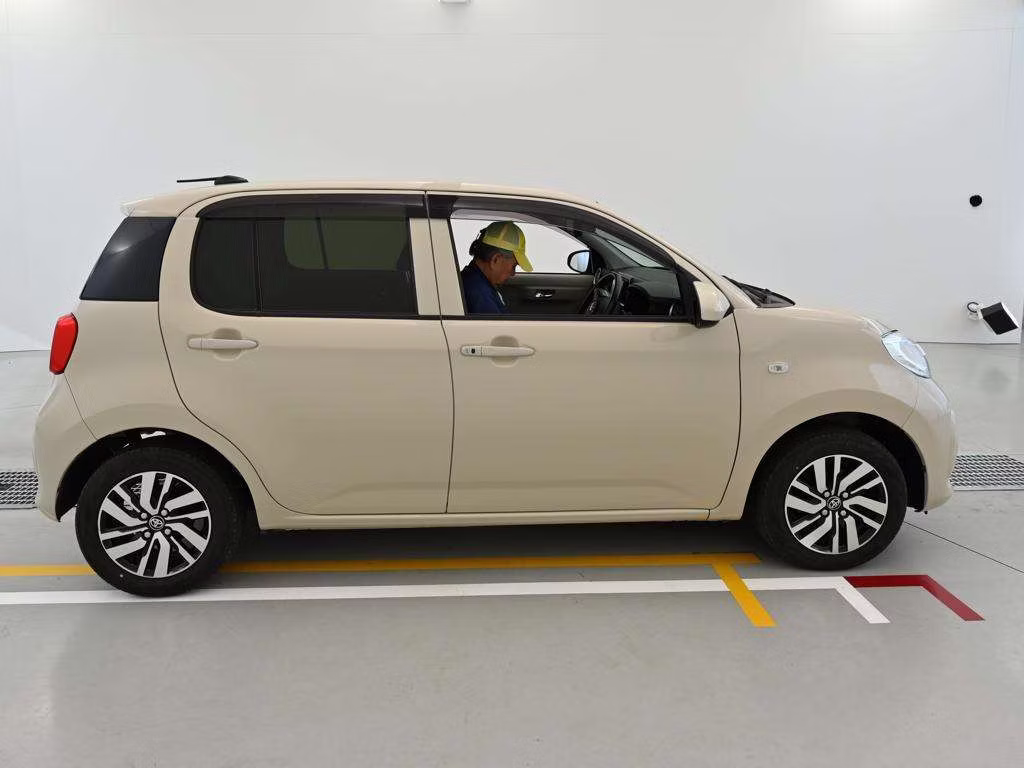 TOYOTA PASSO