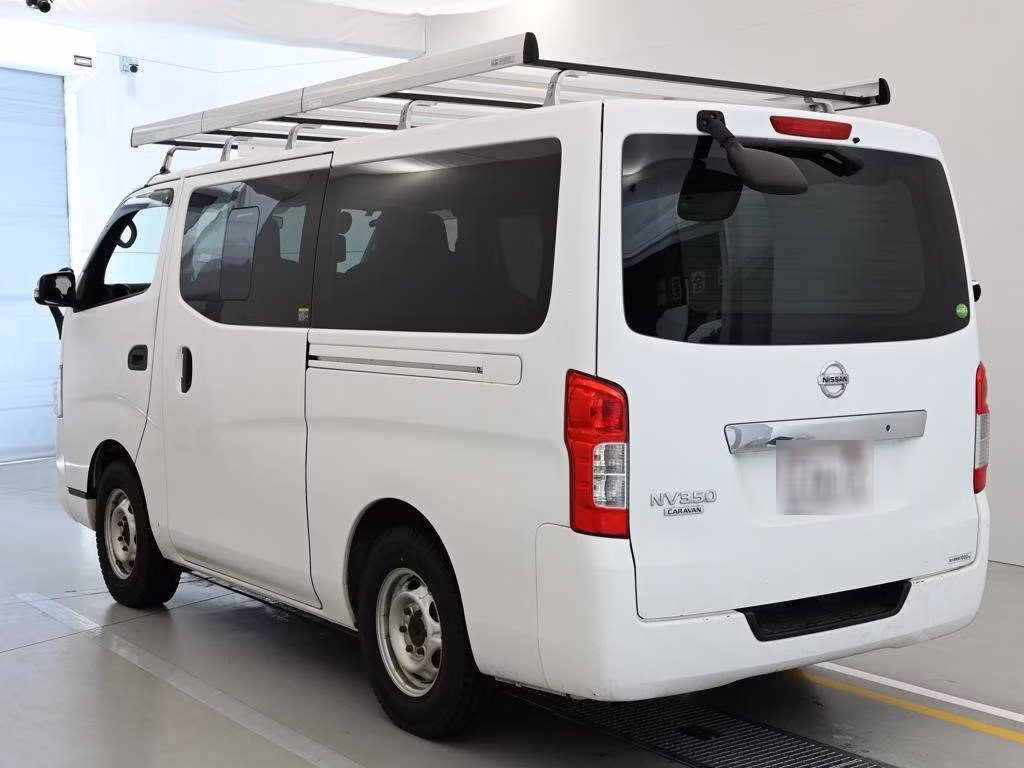 NISSAN NV350 CARAVAN