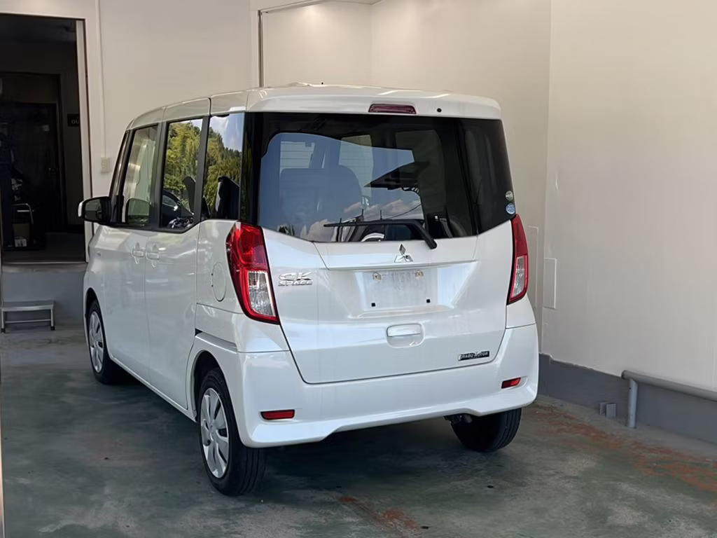 MITSUBISHI EK SPACE