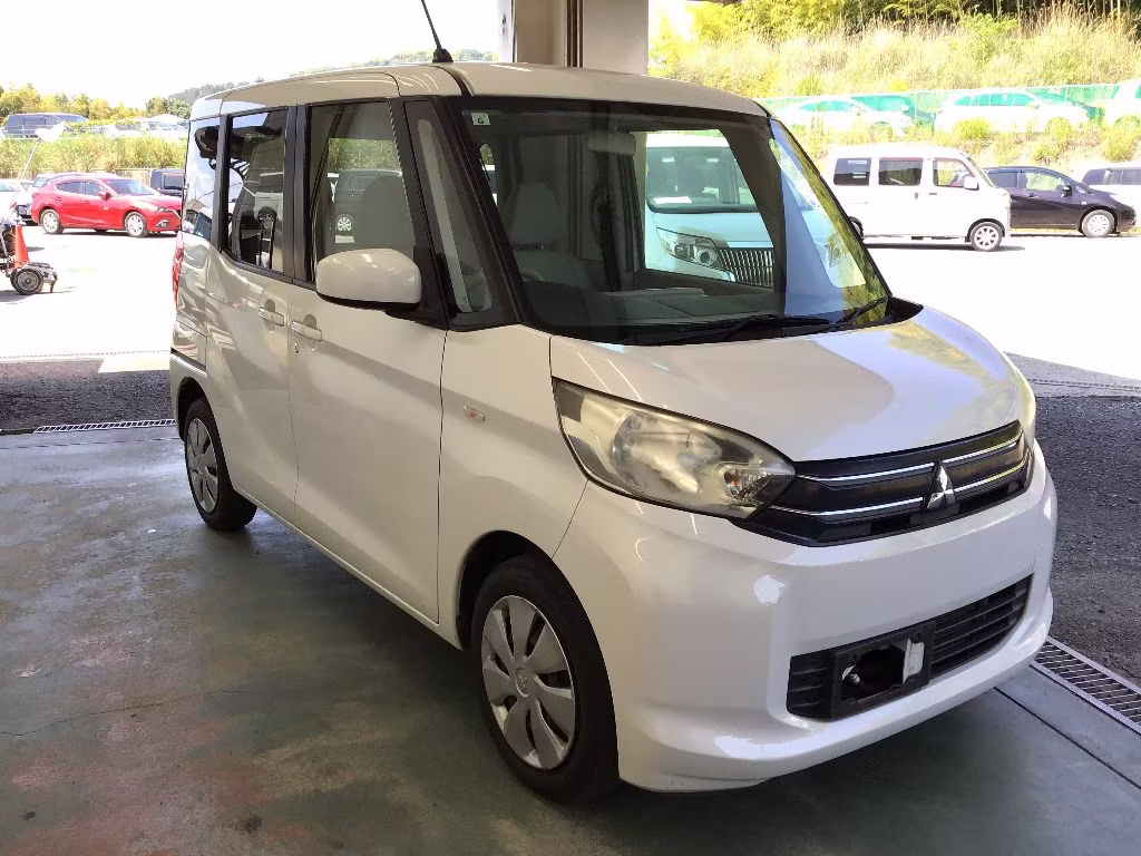 MITSUBISHI EK SPACE