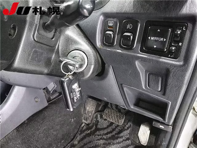 DAIHATSU TERIOS KID