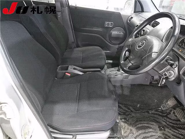 DAIHATSU TERIOS KID