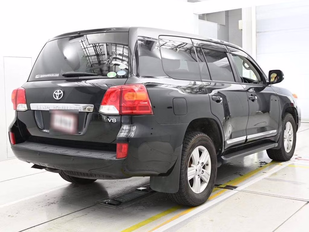 TOYOTA LAND CRUISER