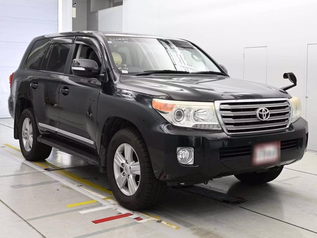 TOYOTA LAND CRUISER