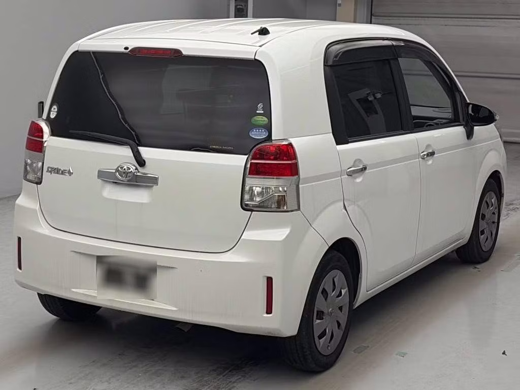 TOYOTA SPADE
