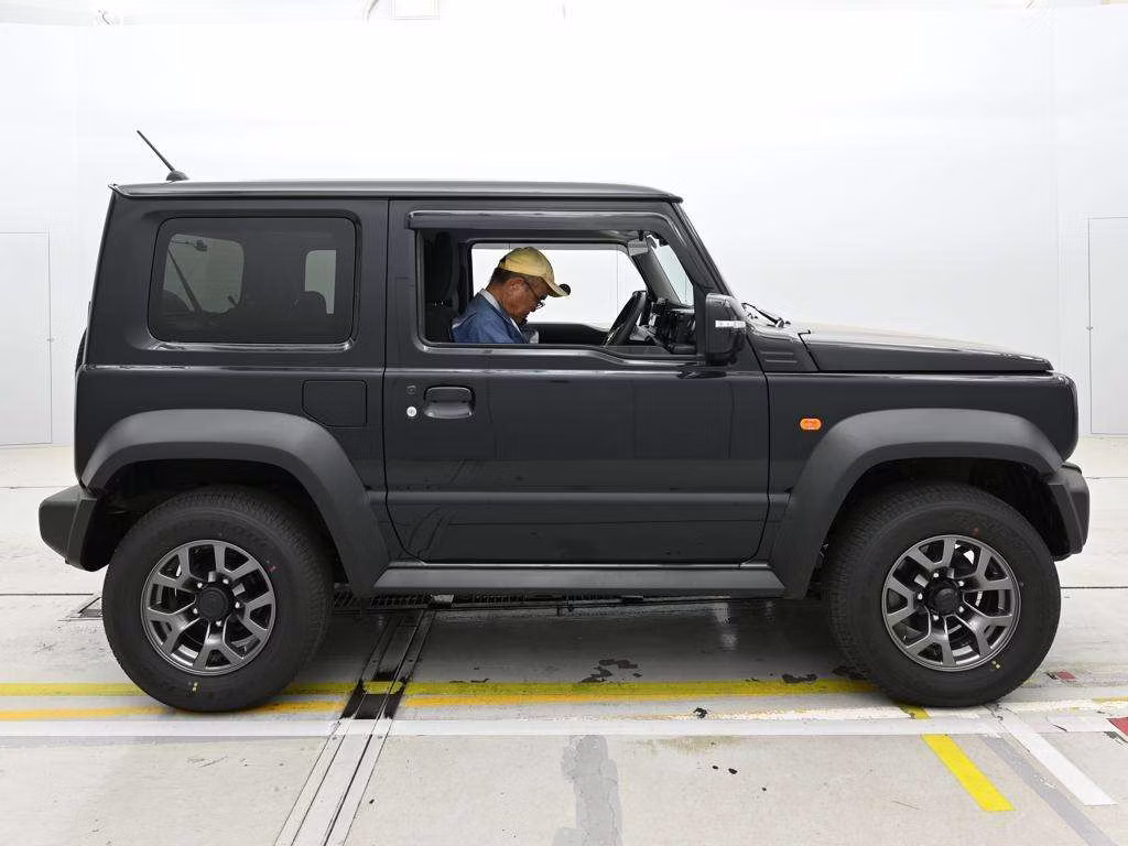 SUZUKI JIMNY SIERRA