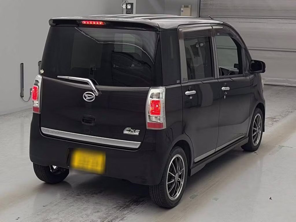 DAIHATSU TANTO EXE