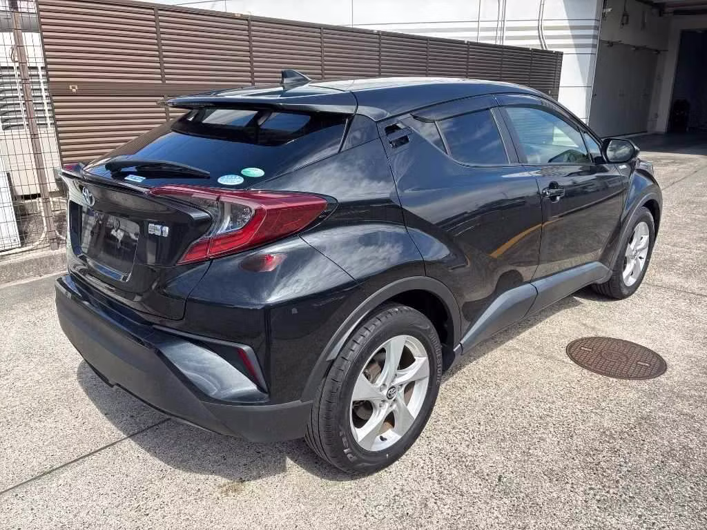 TOYOTA C-HR